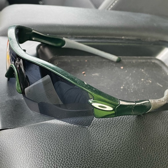 Oakley radar sunglasses with case - Picture 1 of 3